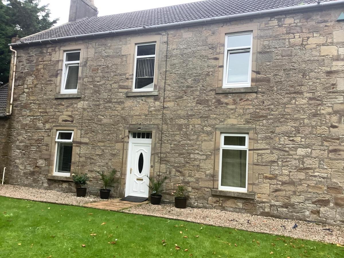 Nethermains House Kilwinning ภายนอก รูปภาพ
