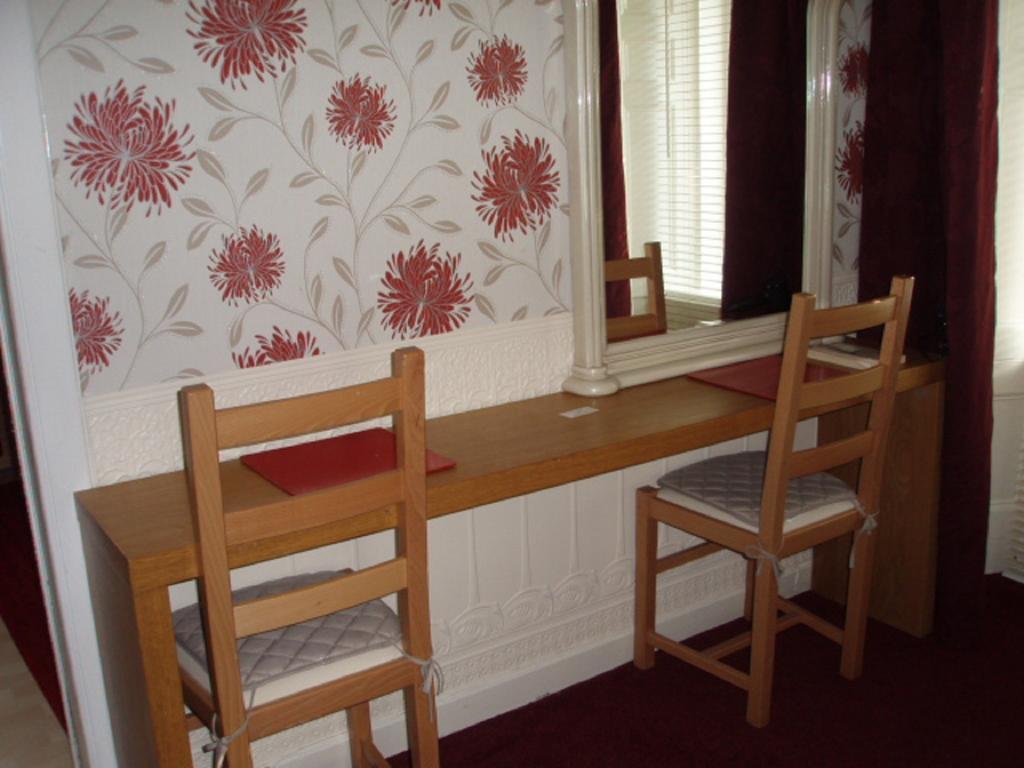 Nethermains House Kilwinning ห้อง รูปภาพ